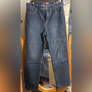 Gloria Vanderbilt Dark Blue Straight Jeans